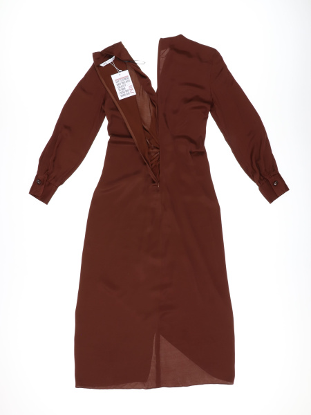 7046 (4) Zara